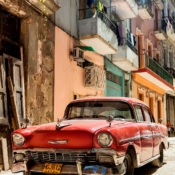 <i class="fa-regular fa-image orange1"></i> Havana Vieja: um dos 15 bairros que formam a capital cubana (Havana, Cuba). / <em>Havana Vieja: one of the 15 municipalities (or boroughs) forming Cuban capital (Havana, Cuba).</em> Edu Moreira - Cuba