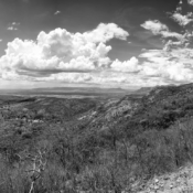 <i class="fa-regular fa-image orange1"></i> Panorama do Vale do Rio São Francisco (colagem de 6 fotos), Mato Verde, MG. / <em>Sao Francisco valley panorama (5 pictures merge), Mato Verde, Minas Gerais.</em> Edu Moreira - Geraizeiros