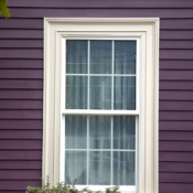 <i class="fa-regular fa-image orange1"></i> Janela (Portsmouth, New Hampshire, EUA). / <em>Window (Portsmouth, New Hampshire, USA).</em> Edu Moreira - Portas e Janelas - EUA, New Hampshire, Portsmouth