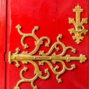 <i class="fa-regular fa-image orange1"></i> Detalhe de porta (Edimburgo, Escócia). / <em>Door detail (Edinburgh, Scotland).</em> Edu Moreira - Portas e Janelas - Escócia, Edimburgo