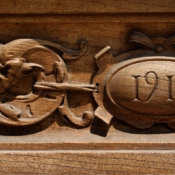 <i class="fa-regular fa-image orange1"></i> Detalhe de porta (Madri, Espanha). / <em>Door detail (Madrid, Spain).</em> Edu Moreira - Espanha, Madri