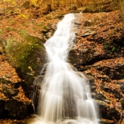 <i class="fa-regular fa-image orange1"></i> Crabtree Falls (Blue Ridge Parkway, Virginia, EUA / <em>USA</em>). Edu Moreira - EUA - Blue Ridge Parkway