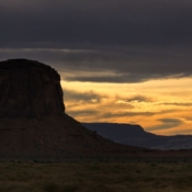 <i class="fa-regular fa-image orange1"></i> Por de sol, Monument Valley Navajo Tribal Park (Arizona, EUA). / <em>Sunset, Monument Valley Navajo Tribal Park (Arizona, USA).</em> Edu Moreira - EUA - Canyons e Desertos