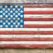 <i class="fa-regular fa-image orange1"></i> Bandeira americana (Manchester, Vermont, EUA). / <em>USA flag (Manchester, Vermont, USA).</em> Edu Moreira - EUA - Vermont